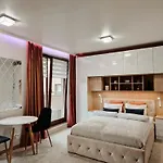 公寓 Terrace Centrum - Cozy Terrace, Free Parking, Netflix - Rail Station 850m 弗罗茨瓦夫