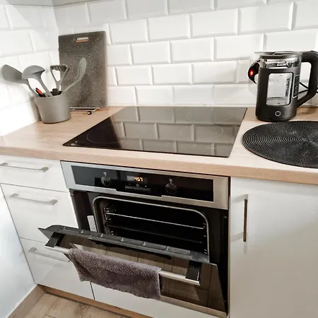 Terrace Centrum - Cozy Terrace, Free Parking, Netflix - Rail Station 850m * Wrocław