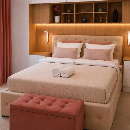 Terrace Centrum - Cozy Terrace, Free Parking, Netflix - Rail Station 850m *