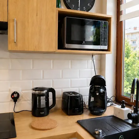 Apartment Terrace Centrum - Cozy Terrace, Free Parking, Netflix - Rail Station 850m *