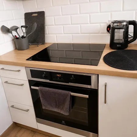 Terrace Centrum - Cozy Terrace, Free Parking, Netflix - Rail Station 850m Wroclaw